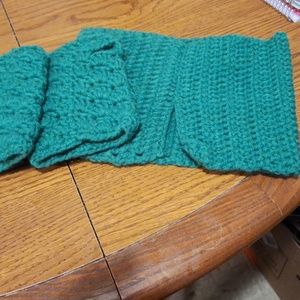 Neck warmer fingerless gloves